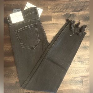 NWT Zara Premium Jeans The Skinny-Pearl Black Sz 6